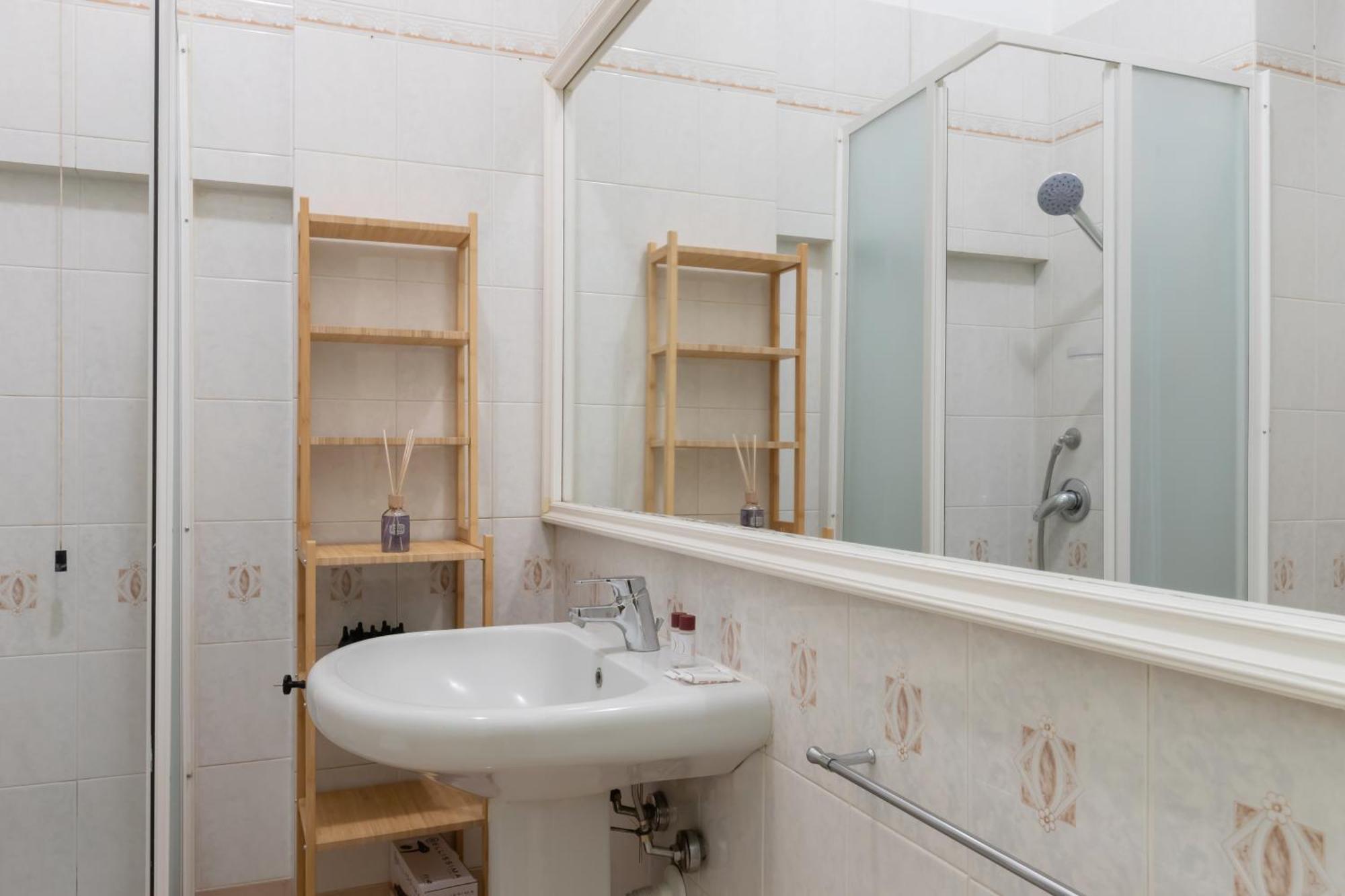 Appartement Sanzio City Escape - 15Min From Duomo à Milan Extérieur photo